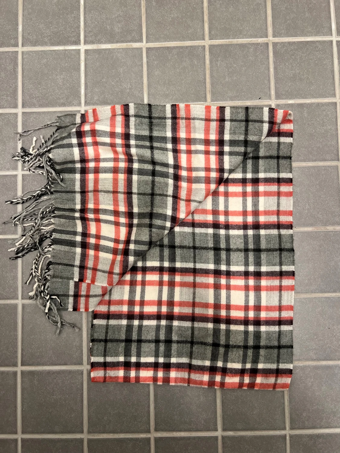 Burberry halsduk  - 1