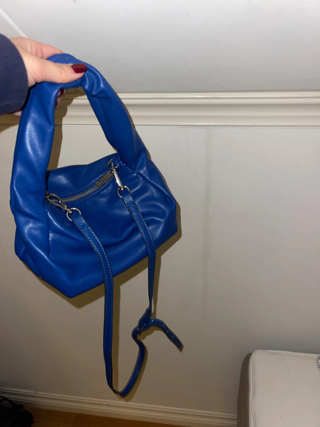 Blå axelväska med dragkedja - 2