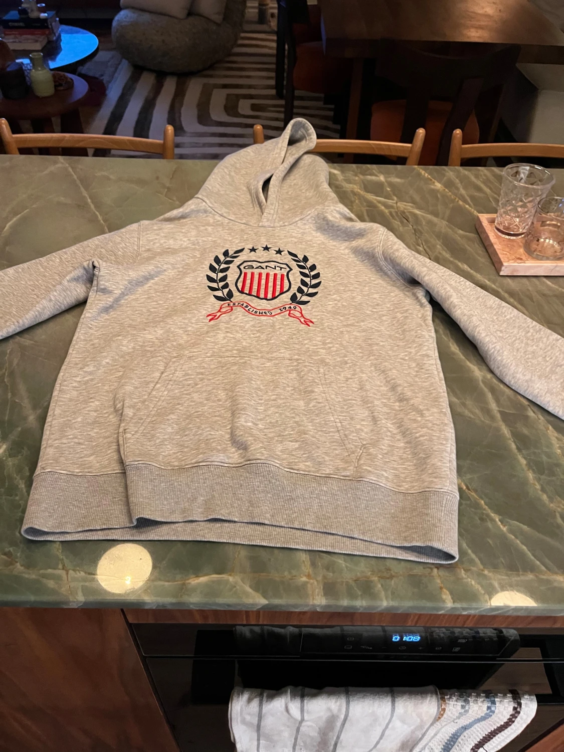  Grå Gant tröja  - 1