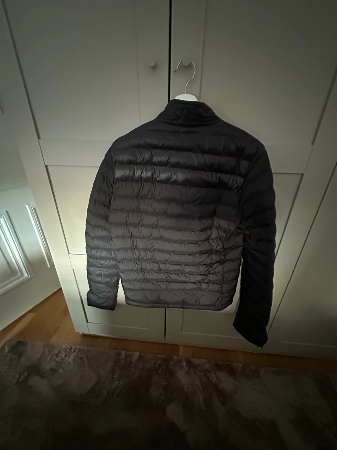 Svart dunjacka från J.Lindeberg - 1