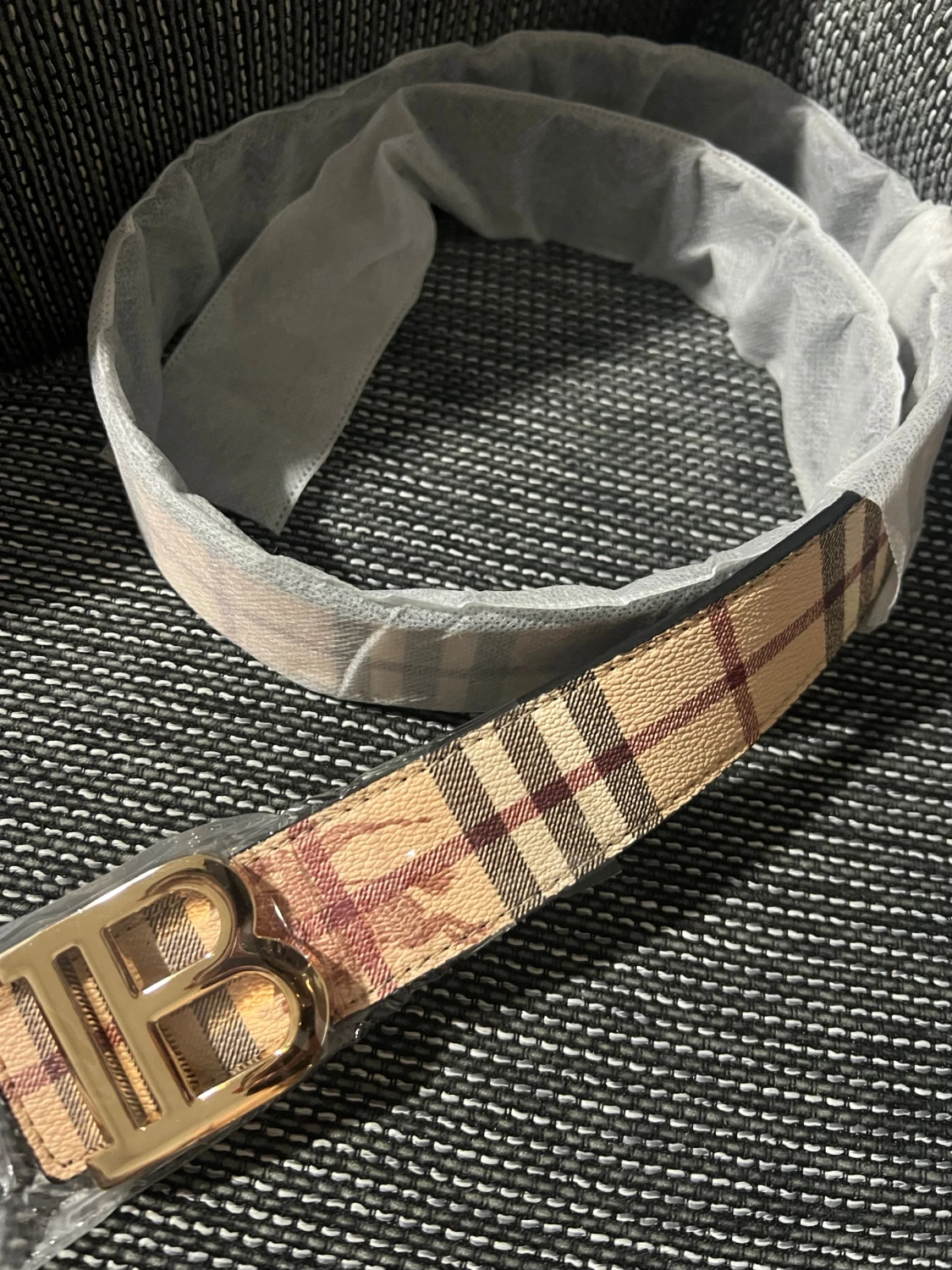 Burberry rutigt skärp med guldspänne - 1