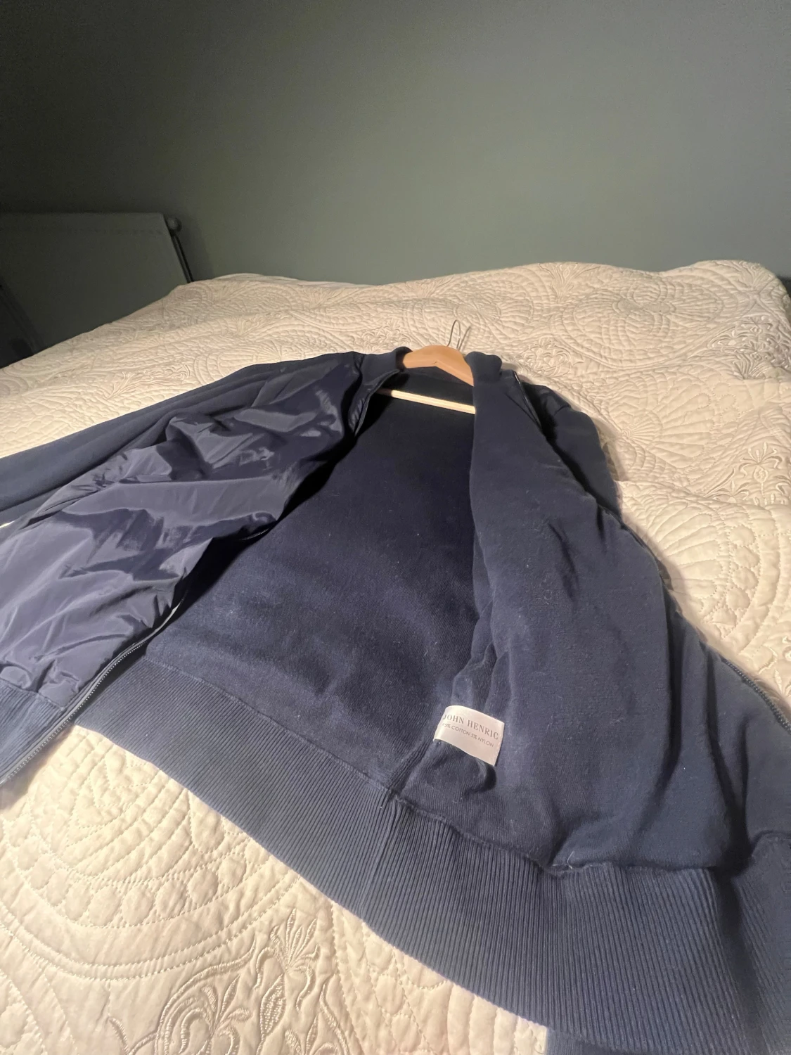 Mörkblå Cardigan från John Henric - 3