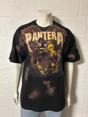 Pantera T-shirt XL med meleringar - Helt ny T-shirt med meleringar på . Storlek XL.