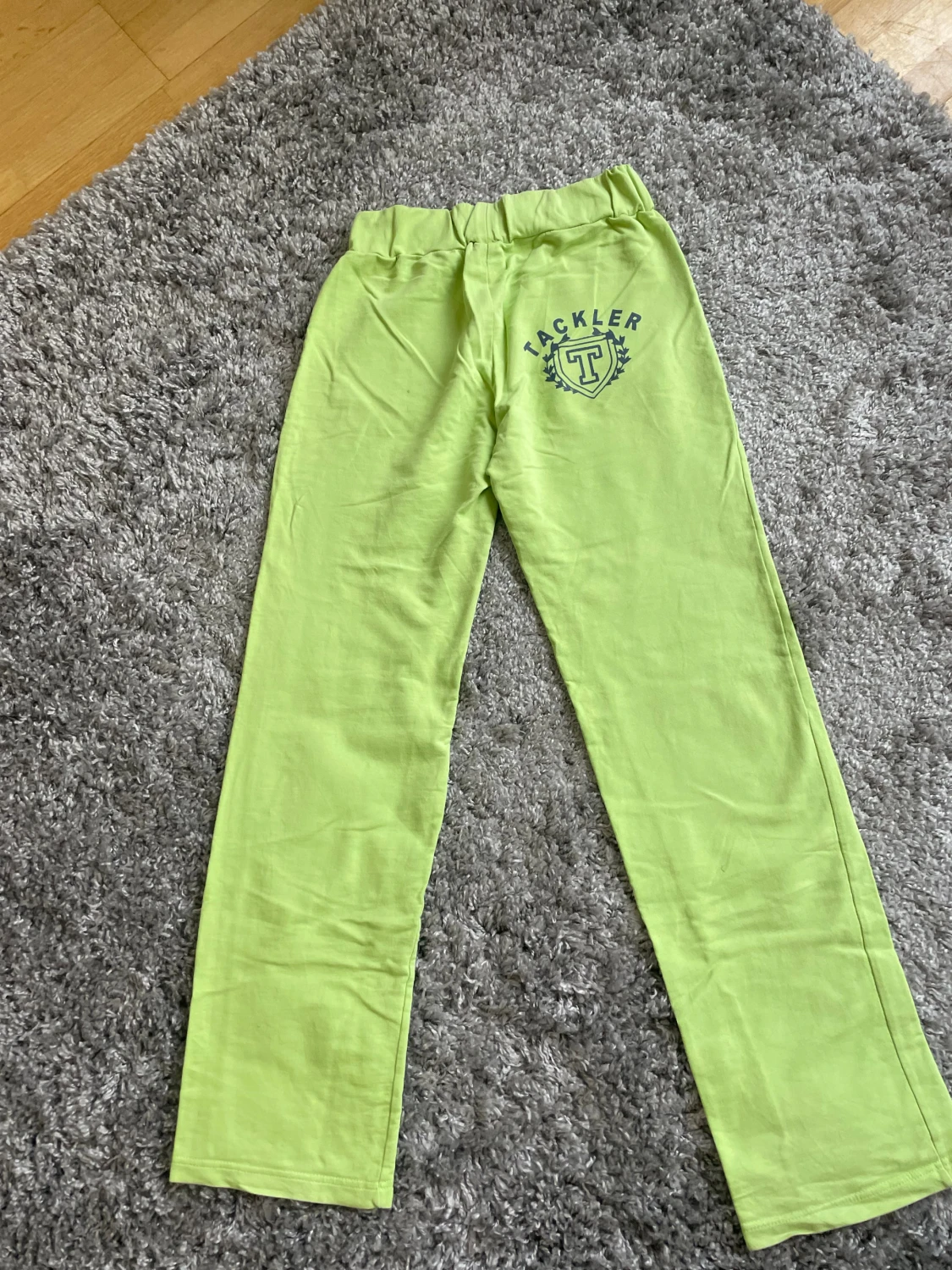 Limegröna mjukisbyxor Magilla 152cm - 3