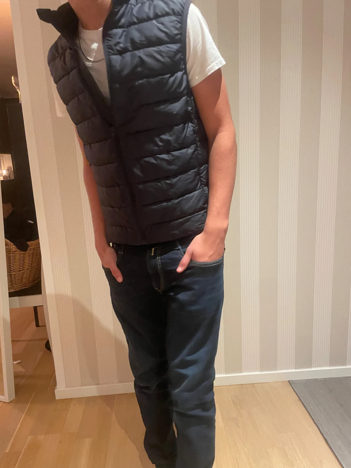 Mörkblå dunväst med dragkedja HM - 4