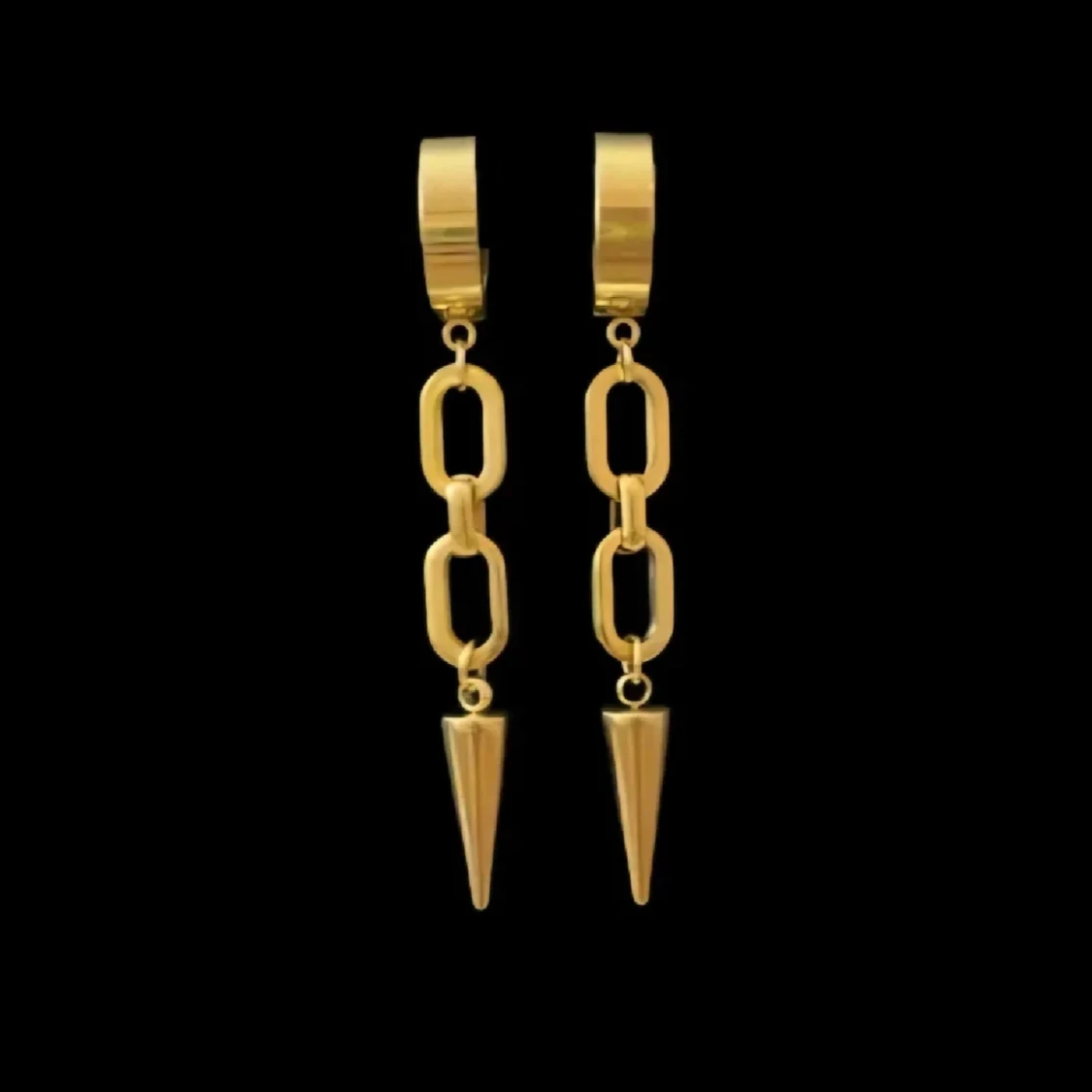 Guldiga kedjeörhängen med spets