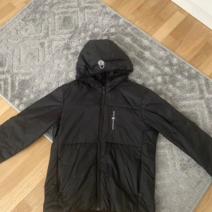 Höst jacka  - Sail raising höst jacka använd några gånger