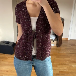 T-shirt kofta - Supersöt kofta i så härliga färger💕