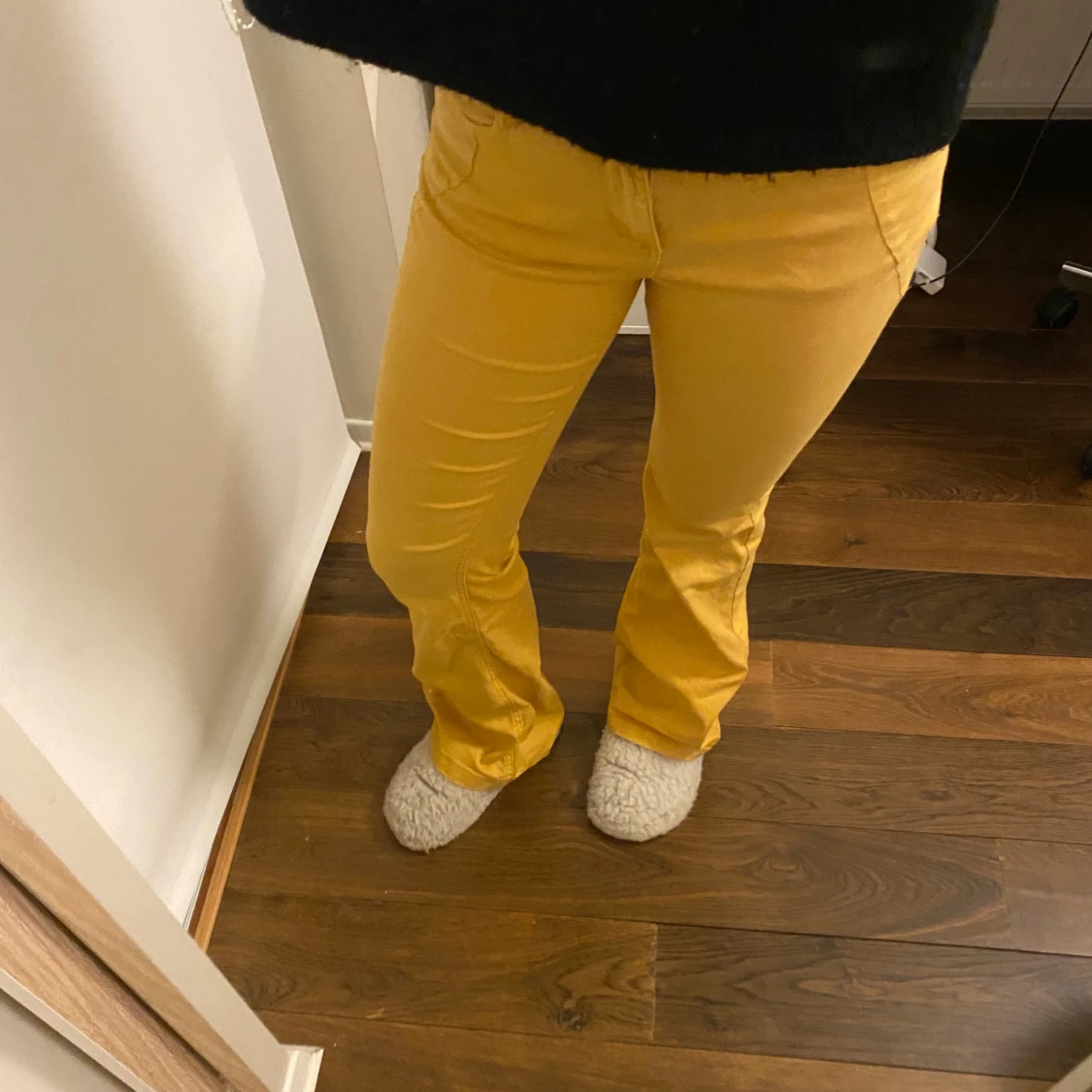 Coola gula bootcut jeans 