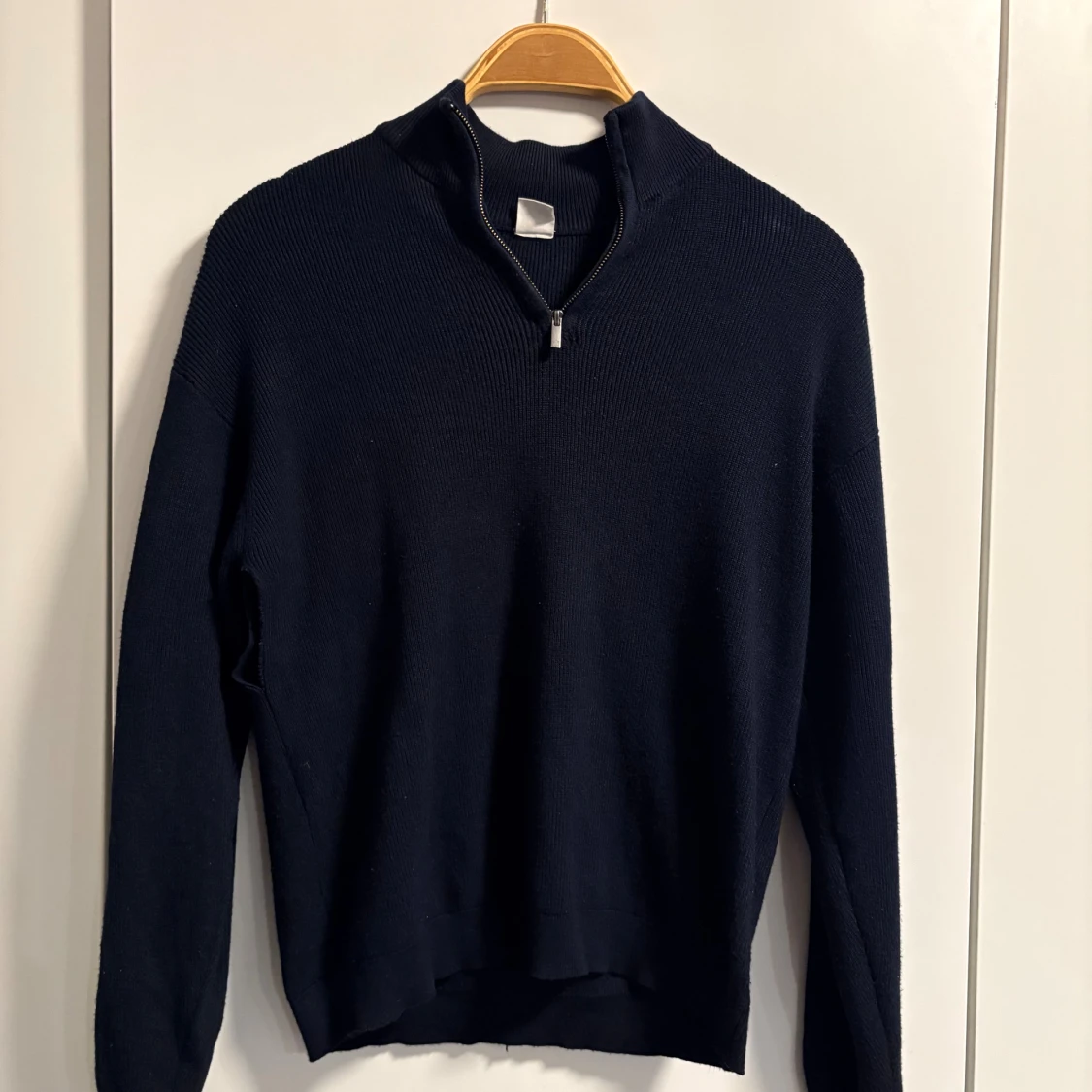 Navy blue stickad half zip-tröja - 2