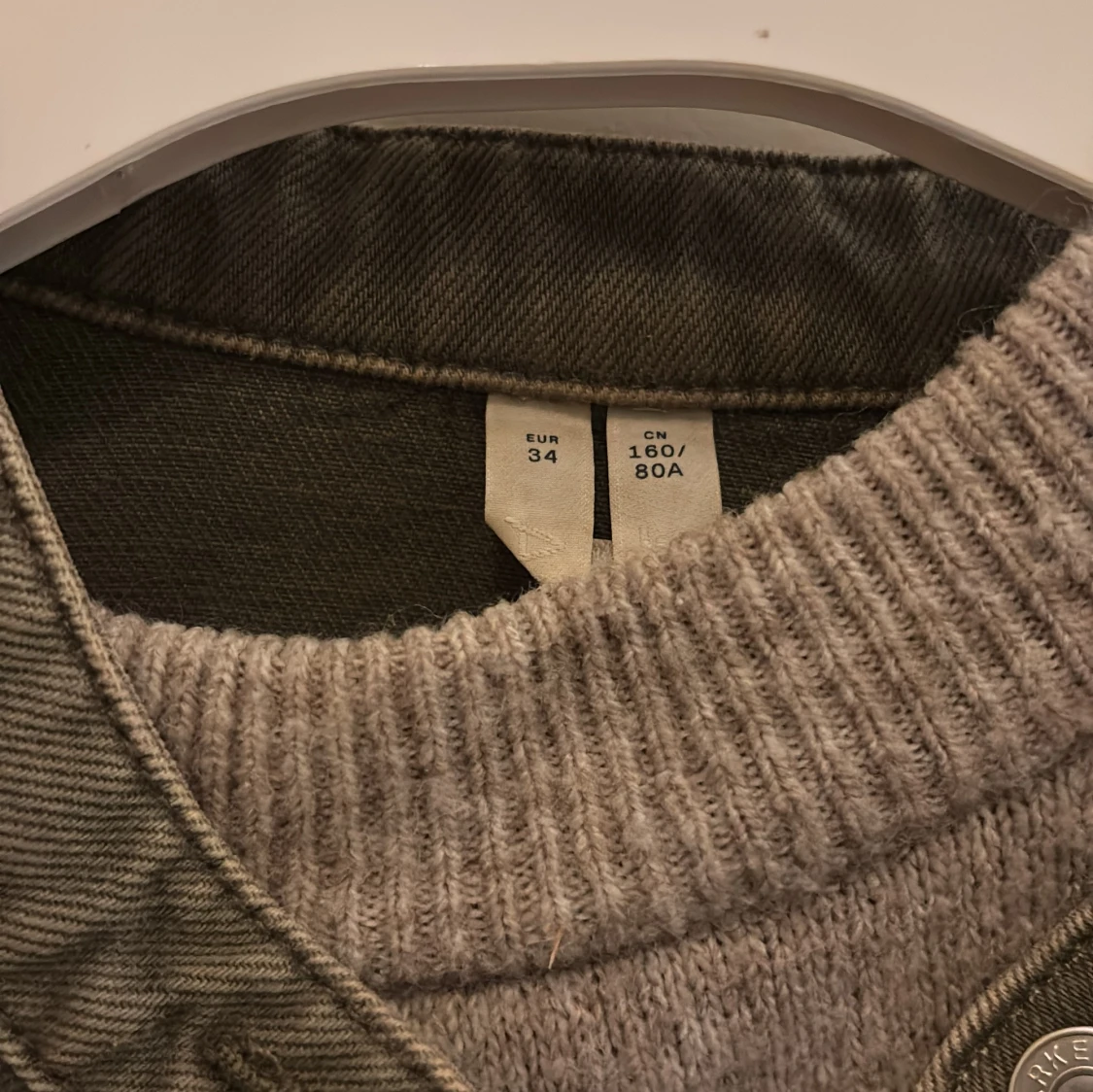 Grön jeansjacka ARKET strl 34 - 2