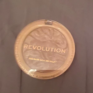 Highlighter  - Helt ny då jag köpte fel färg🥰