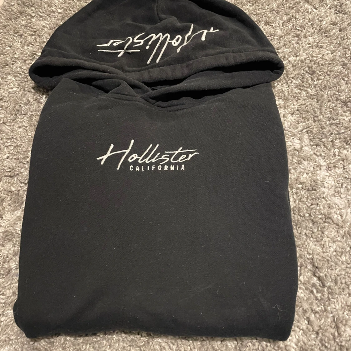 Hollister must-have hoodie