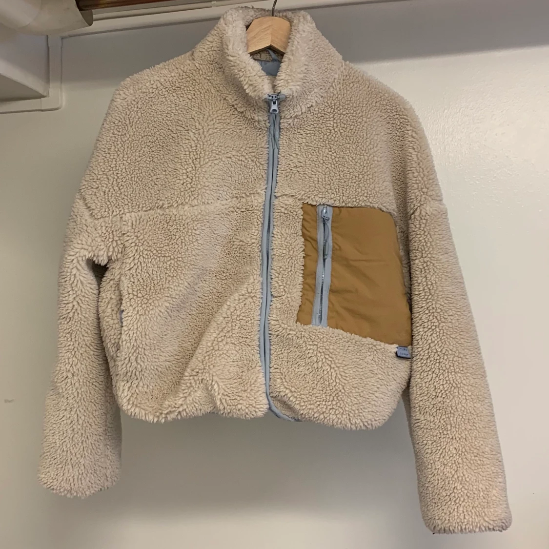 Teddyjacka från pullandbear 