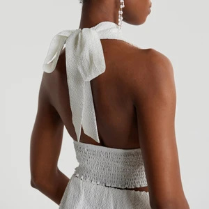 Halterneck top - Aldrig använd. Superfin men kommer aldrig till användning för mig! Frakt ingår 🐬