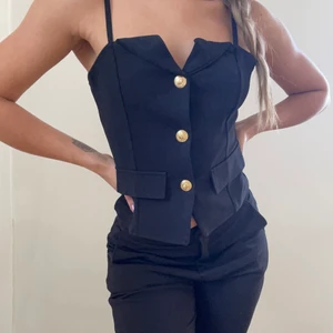 Topp från French Kiss - Sjukt snygg topp från French Kiss. Aldrig använd endast testad. Passar xs-m