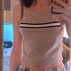 linne - linne från h&m, bara använd ca 1 gång💛