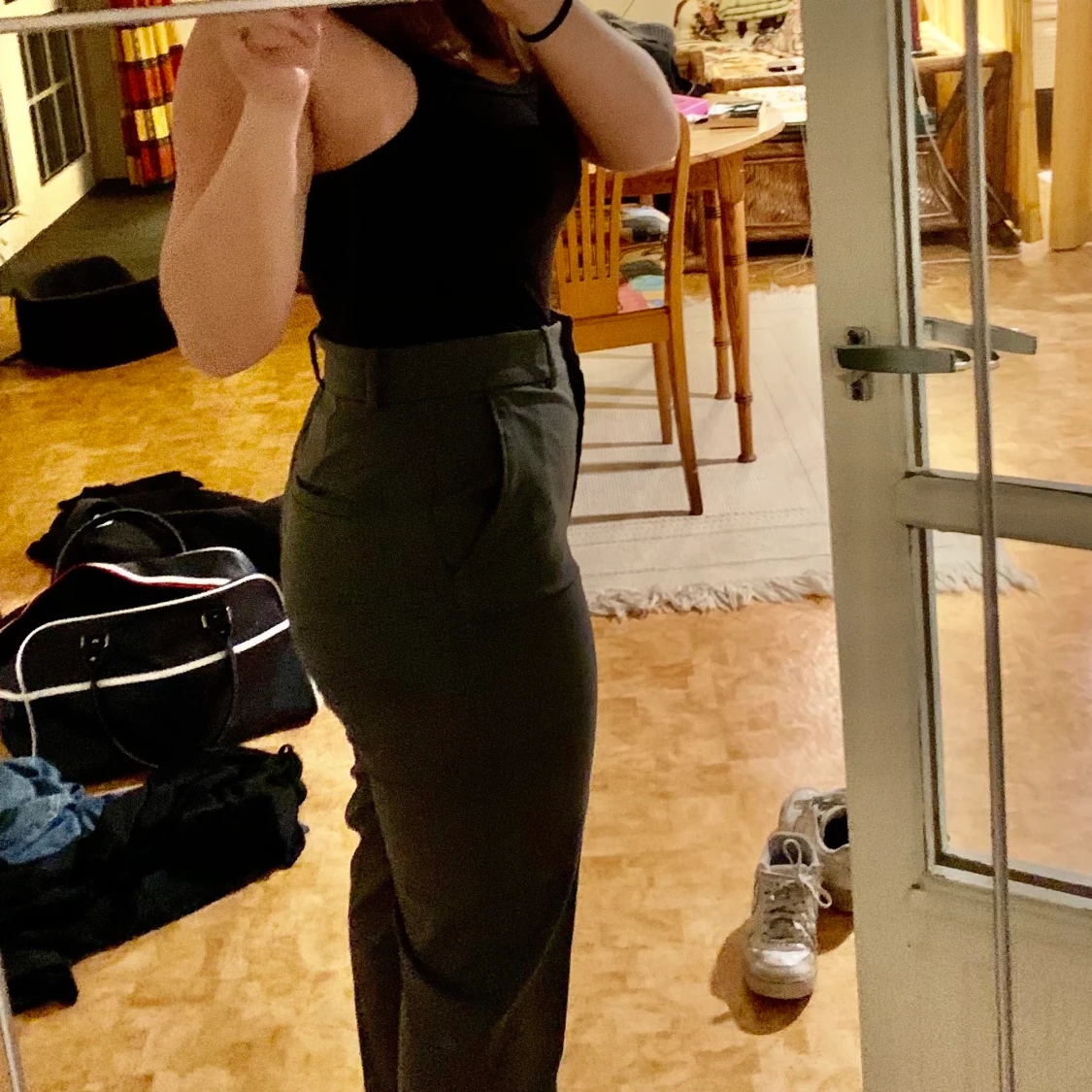 Grå kostymbyxor  - 91