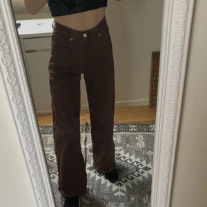 Vida byxor från hm - Från hm, säljs så det inte kommer till användning då d knappt är använda <33