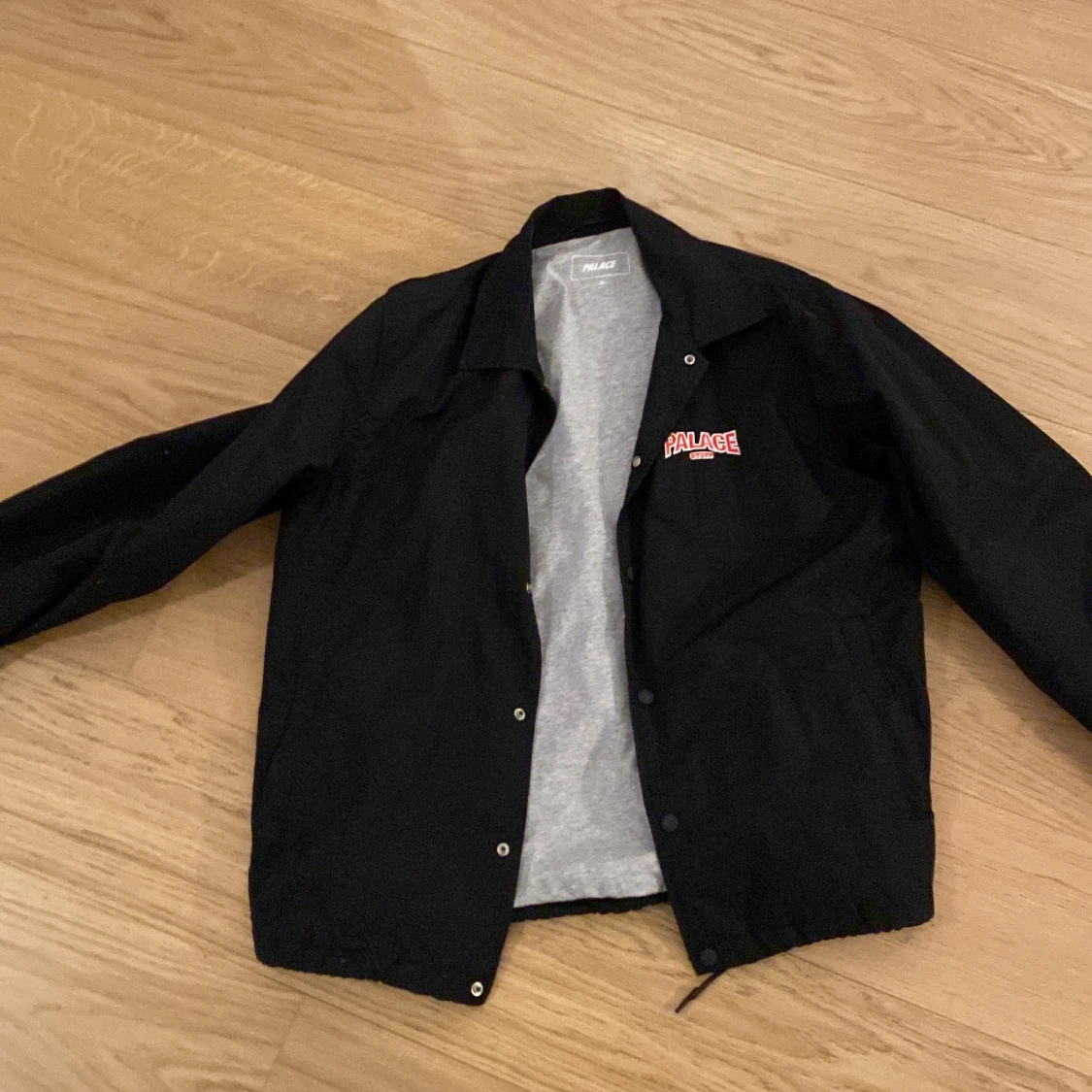 Palace Stuff jacka storlek M - 90