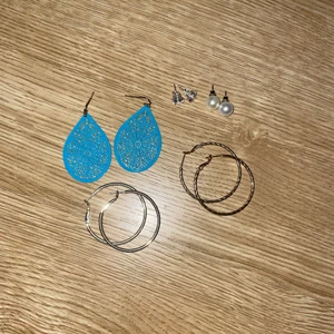 Örhängen - Oanvända örhängen. Alla för 80kr eller 1par för 20kr