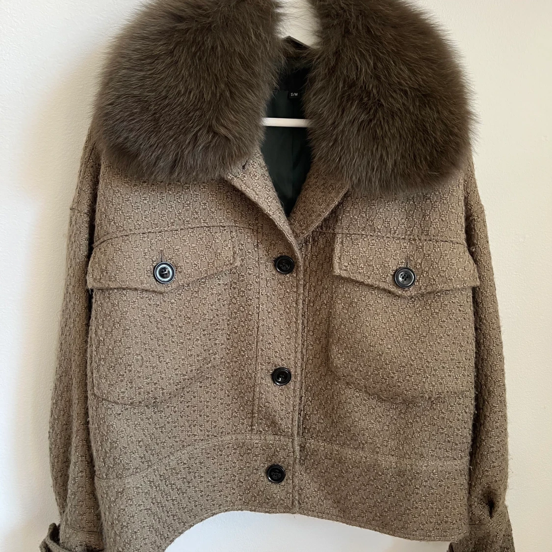 MEOTINE JACKA MED PÄLSKRAGE 