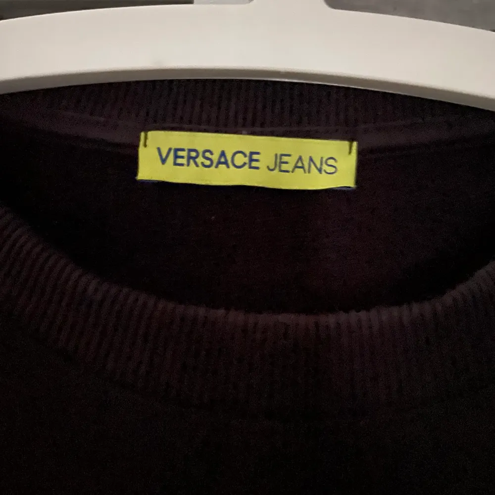 Versace Sweatshirt Storlek M, knappt använd . Tröjor & Koftor.