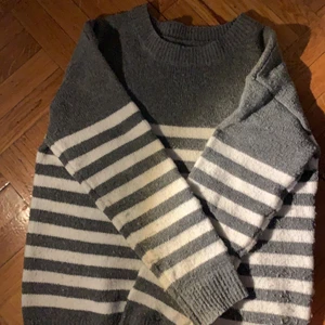 Randig tröja - Randig tröja från Shein o stl s