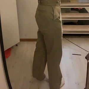 Dickies byxor - Dickies byxor 874, inga defekter men säljer eftersom jag ej använder dom såsom jag hoppats. Originalpris:649 kr, kan diskutera priset vid snabb affär! Frakt tillkommer❤️❤️