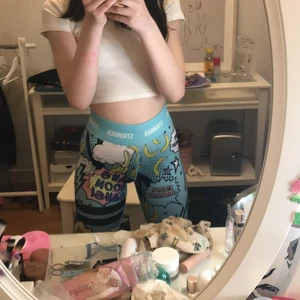 Byxor - Stronger byxor i storlek S. Säljer på grund av att dom aldrig används.