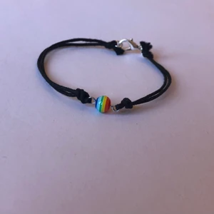 Armband  - Är du intresserad av att köpa skickar du omkretsen runt din handled 