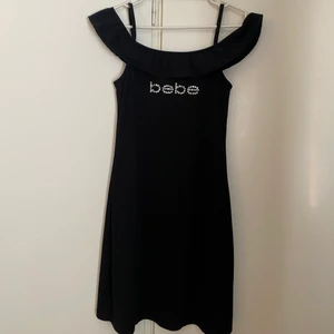 Bebe - Klänning jätterfin 