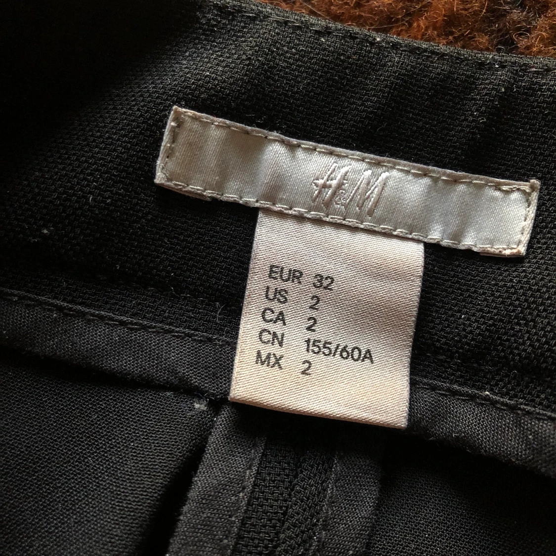 Utsvängda kostymbyxor med volang - 91