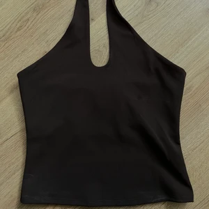 Brum topp - Köpt på H&M förra sommaren. Aldrig använd. 