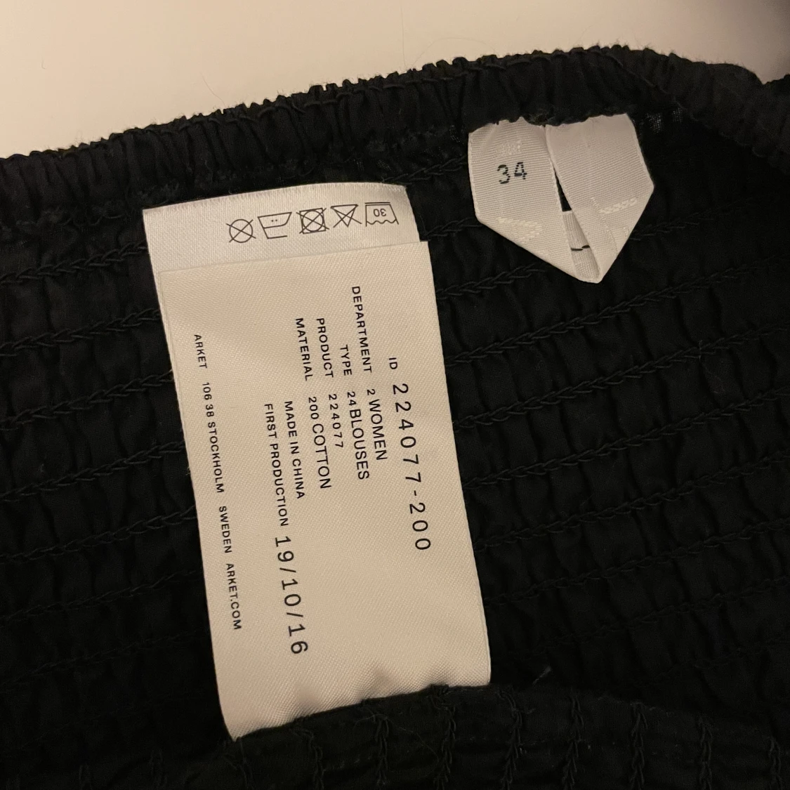 Tight tröja med puffärmar - 91