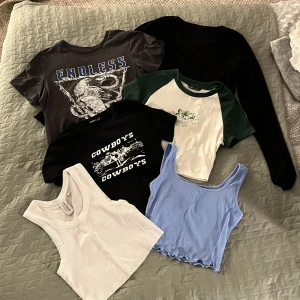 Toppar och tröjor - Säljer toppar och tröjor alla för 130kr! Alla tröjor är i storlek S eller XS. Skriv gör mer bilder eller information! Paket pris, frakten ingår ej. (6st toppar, 50kr st)