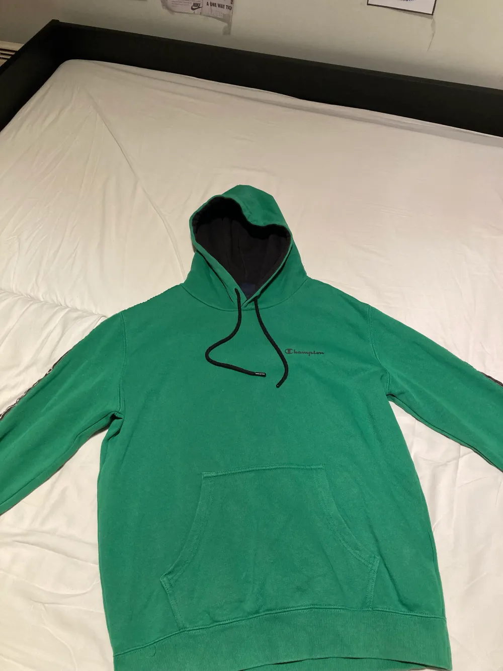 Grön Champion hoodie. Size: M . Hoodies.