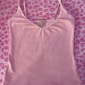 Linne - Fint rosa linne i stl s men passar även xs