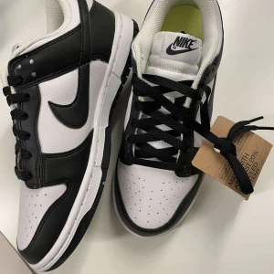 Jordans - Säljer helt nya jordans! Aldrig använda, ny pris 3000