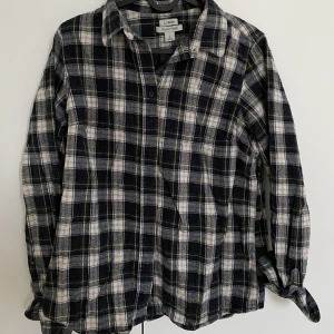 Flannnelskjorta - Snygg flannelskjorta från L.L Bean. Storlek S men passar XS