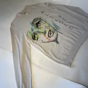 Handmålad tröja i storlek M/L, 1/1 exemplar från Aleksio Feli