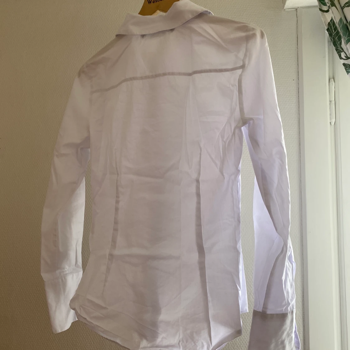 Zara white button-up. Size:small - 90