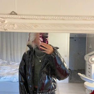 Lack jacka - Skit snygg men använder aldrig.