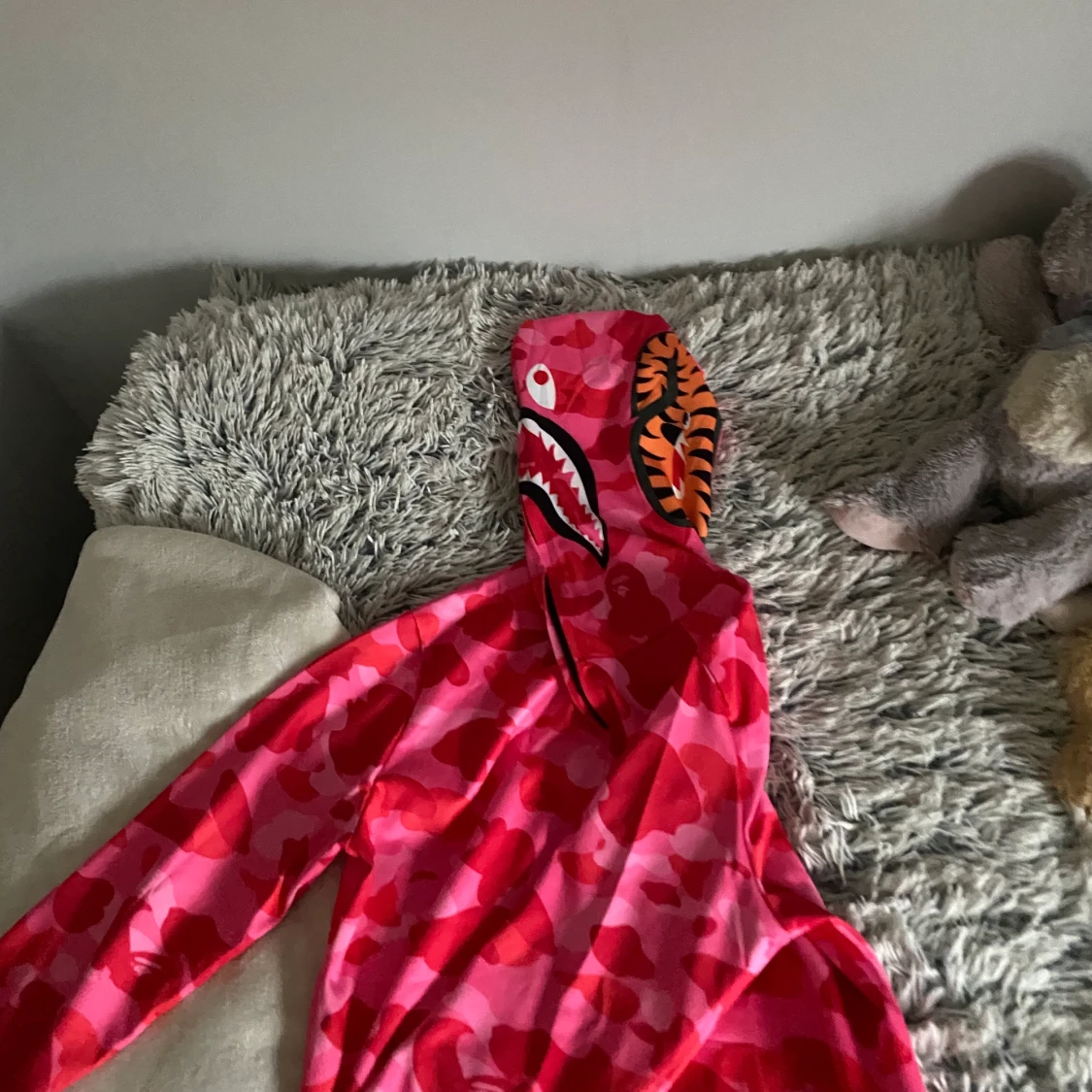 Rosa Bape Hoodie - 91