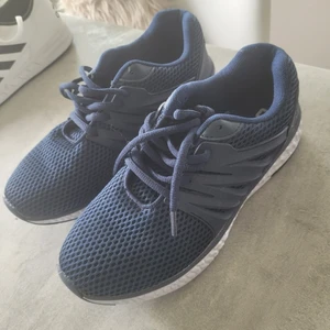 Blåa kappa skor - Blåa kappa skor st 37