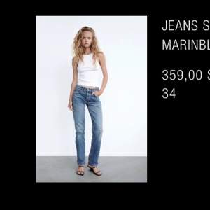 Säljer Zaras gamla mid rise jeans som inte finns kvar på hemsidan. Har ett par blåa och ett par ”washed” svarta. Båda är storlek 34 och bra skick. Skriv privat vid intresse eller fler bilder. 250+frakt /styck (vet ej exkat frakt just nu så tog ba nån) 😇