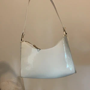 Väska shein - Säljer då den inte används 