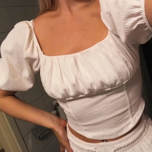 Topp ginatricot - Storlek XS, använd en gång. Frakt tillkommer