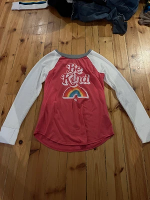 Långärmad tröja - Långärmad abercrombie tröja. Bra skick. Djur i hemmet.