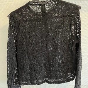 Spetts topp  - Från zara storlek S bra skick 